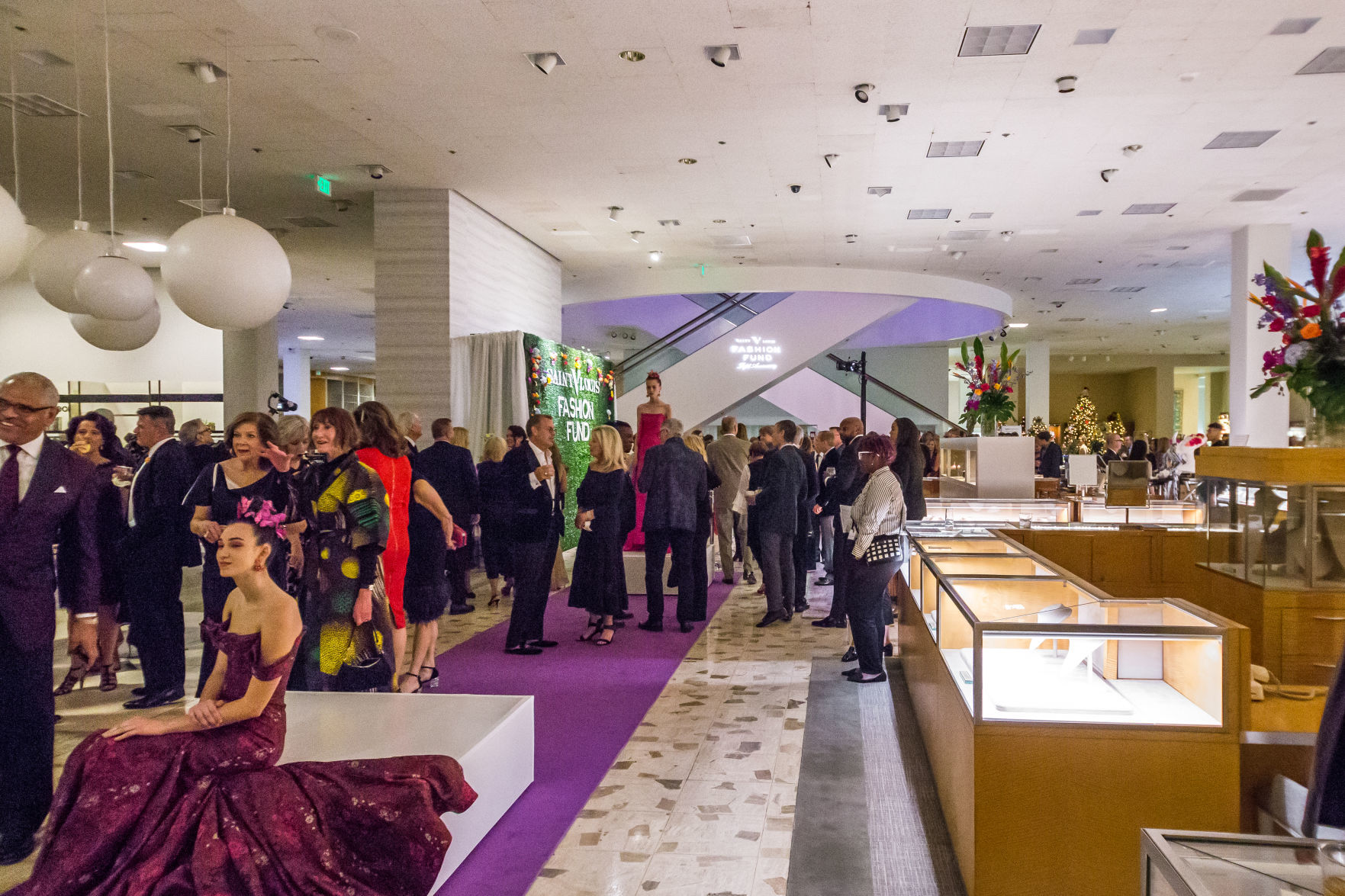 10192019fashionfundgala22.jpg